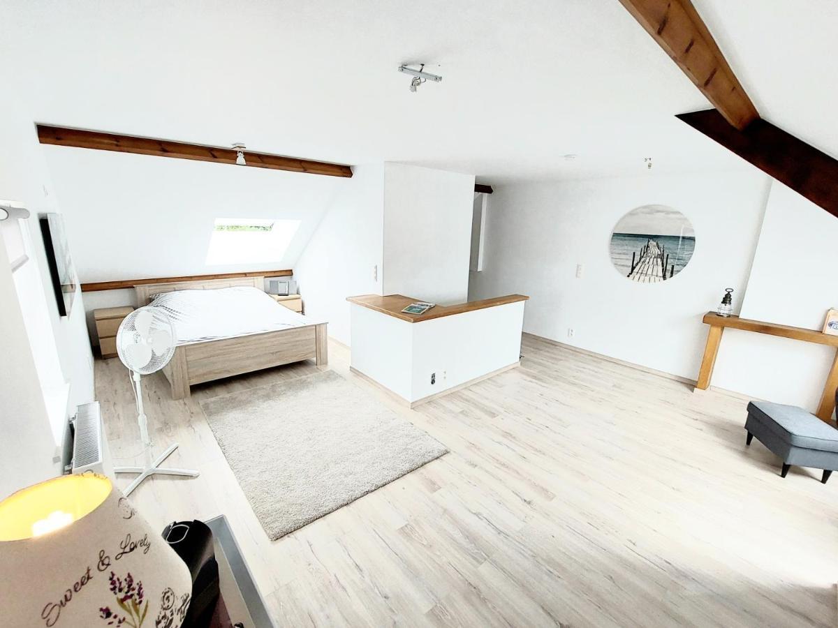 Studio Autonome Mont Saint Guibert Exterior foto